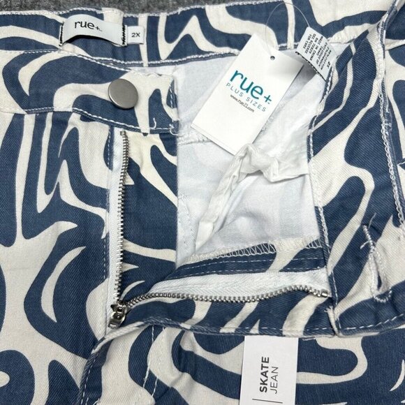 Rue21 Jeans Womens Plus 2X Blue Denim Skate Straight Leg Stretch High Rise New - Picture 2 of 12
